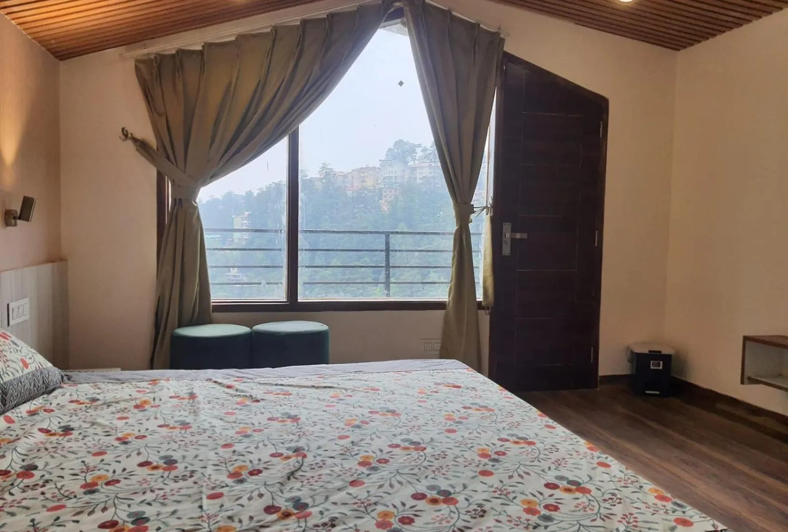 Cozy Cove - Newly Built 3Bhk Duplex With Rare Valley View Shimla India